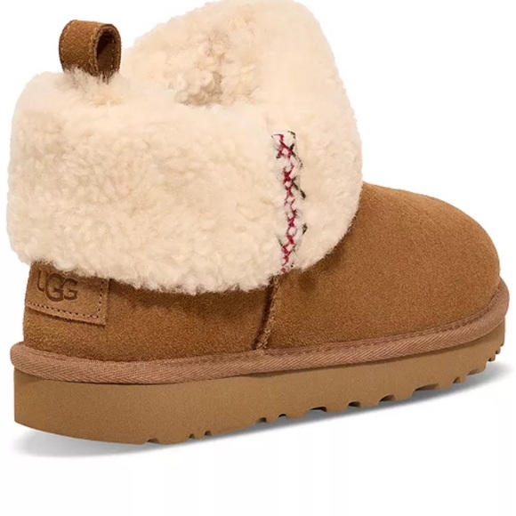 UGG ultra mini braid boot - Picture 2 of 8